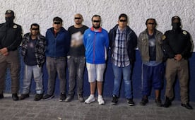 Policía detiene a seis sujetos en Venustiano Carranza; aseguran animales exóticos y más de 100 dosis de droga