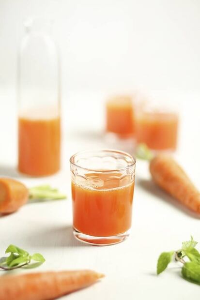 3 bebidas para aliviar la cruda