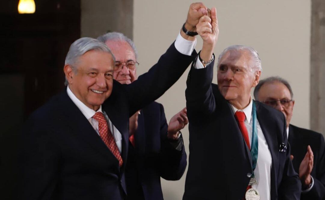 El presidente Andrés Manuel López Obrador en la entrega de los Premios Nacionales de la Ingeniería y la Arquitectura 2018 (Foto: Berenice Fregoso / EL UNIVERSAL)