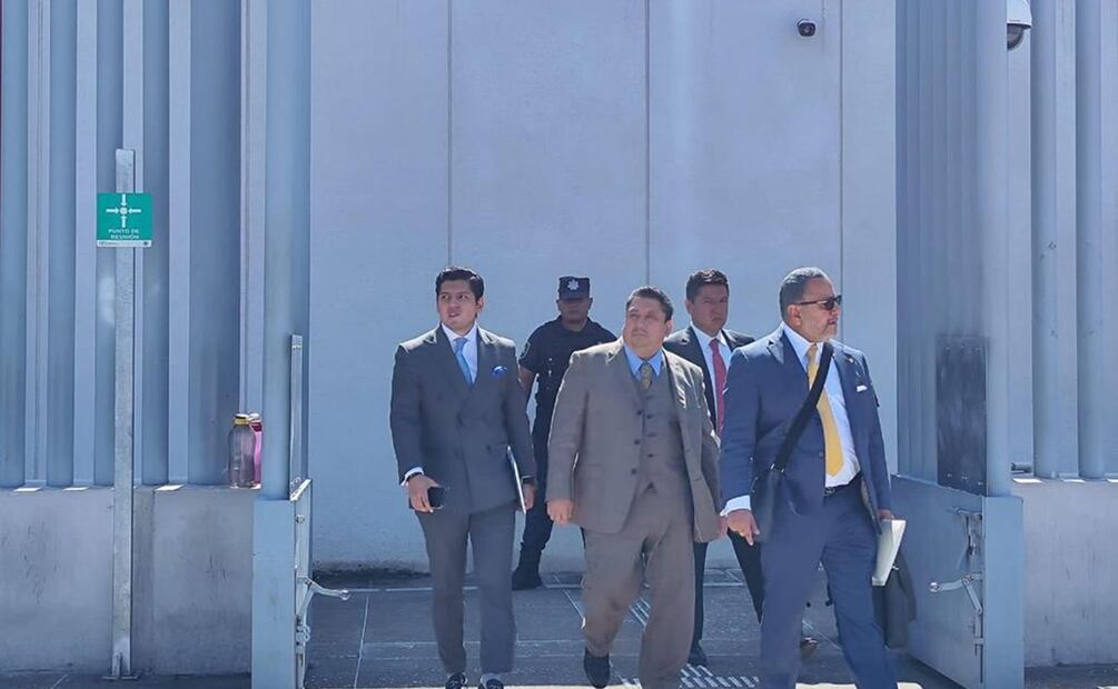 El fiscal general Uriel Carmona Gándara acudió al Centro de Justicia Penal federal. Foto: Especial