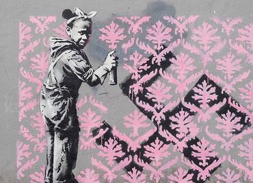 El arte callejero de Banksy llega al Antiguo Hotel Reforma en CDMX