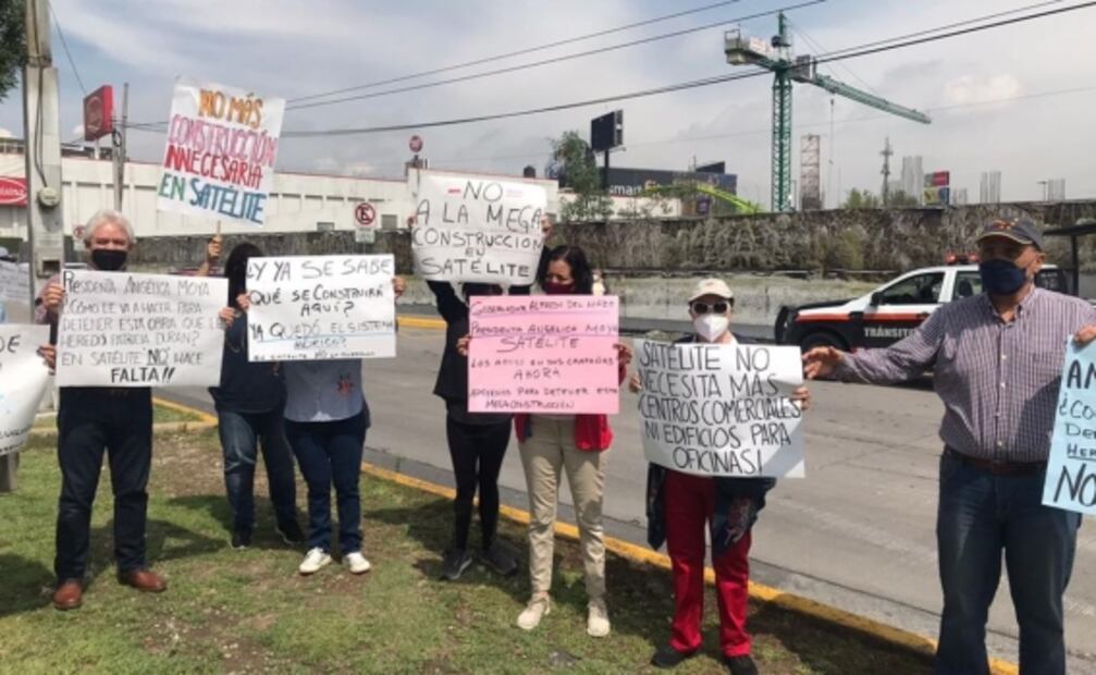 Protestan por construcción de centro comercial sobre Periférico Norte, en Naucalpan