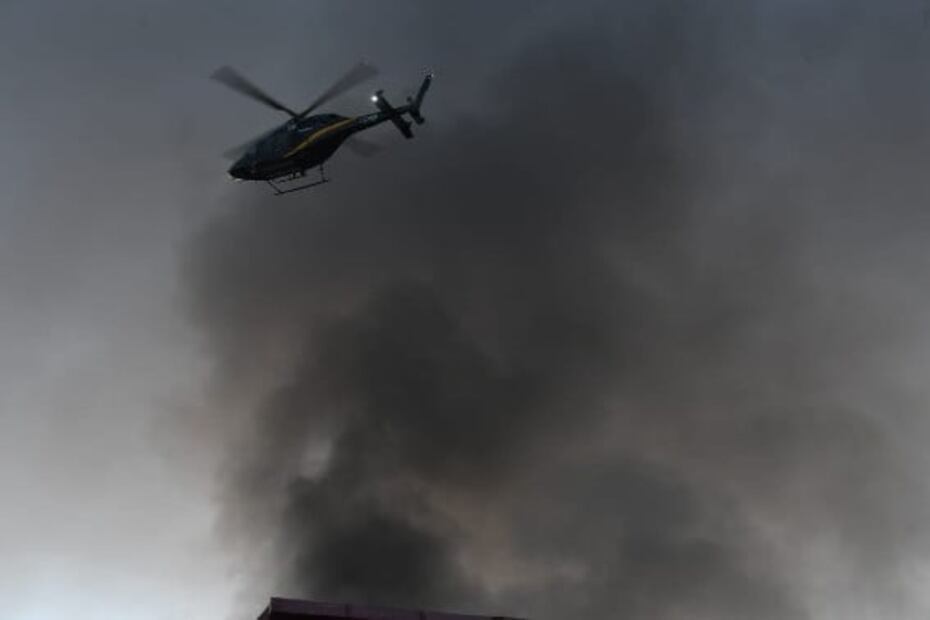 Las escenas del incendio en el puesto central de control del Metro, en calle Delicias