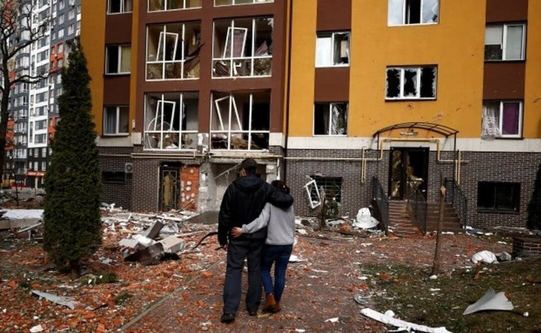 Muchas residencias en Irpin han quedado dañadas o destruidas. Foto: Reuters 