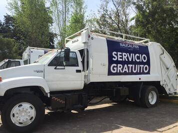 Renta Naucalpan 20 camiones para recolectar basura