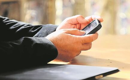 Detectan más de 14 mil celulares en penales federales