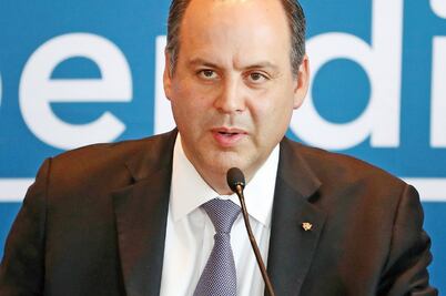 IP quiere poner lupa a finanzas del gobierno