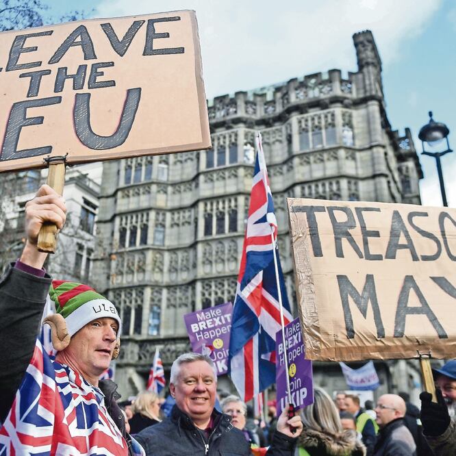 Ingleses realizaron manifestaciones a favor y en contra del Brexit en Londres.