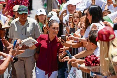 Arremete contra Fox en visita a Guanajuato