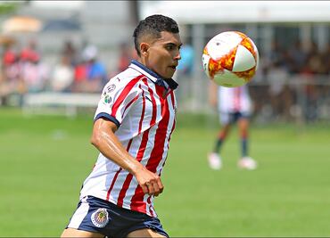 Chivas sigue con la vela encendida por Orbelín Pineda