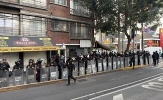 Desalojan edificio en Narvarte Poniente por presunta invasión; colocan sellos y resguardan inmueble