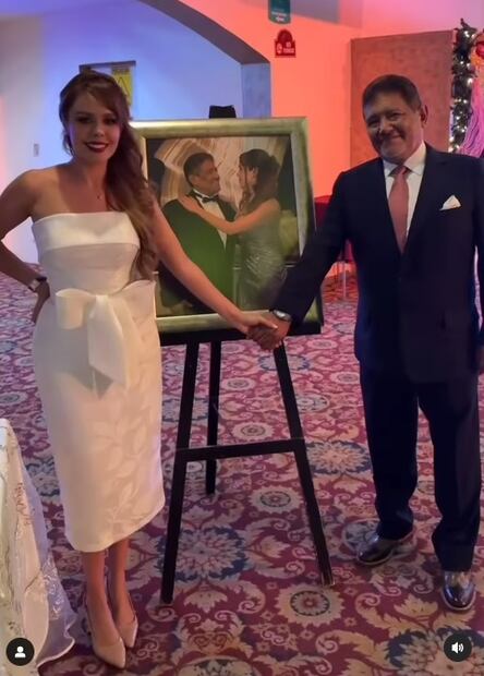 Eva Daniela y Juan Osorio han sorteado las críticas por la diferencia de edad que hay entre ellos.