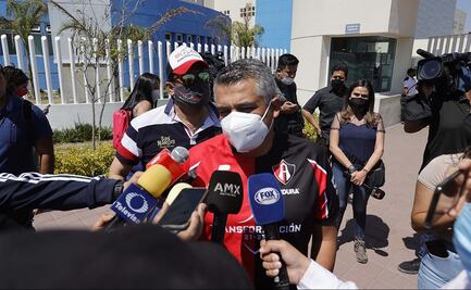 Aficionados de Atlas buscan con desesperación a compañeros hospitalizados