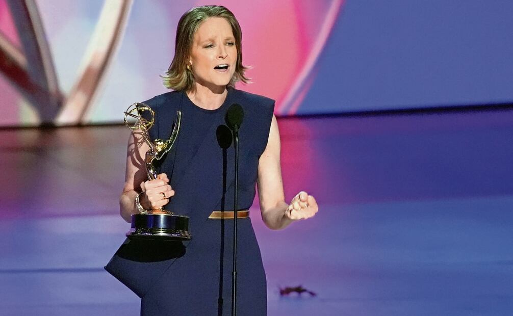 Jodie Foster se llevó su primer Emmy por
su trabajo como Actriz en True detective. Fotos: AP y AFP