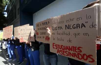 Estudiantes de la BUAP cierran centro histórico de Puebla; exigen justicia por asesinato de alumnos