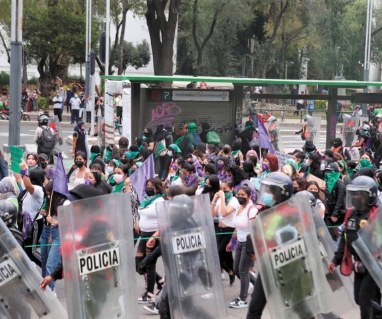 Exigen en CDMX legalizar aborto