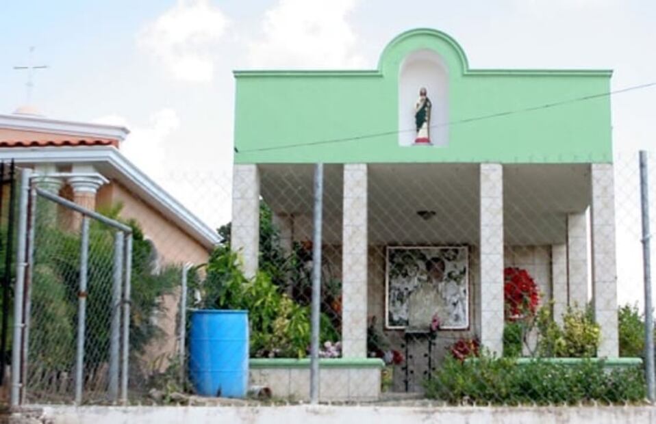 De ranchos a "castillos": los otros paraísos y mansiones de los narcos