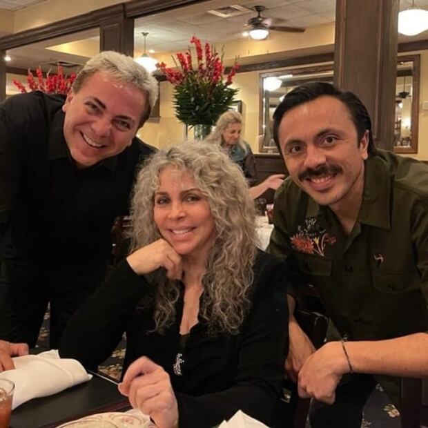 La canción que Enrique Niembro le dedicó a Verónica Castro antes de dejarla plantada rumbo al altar