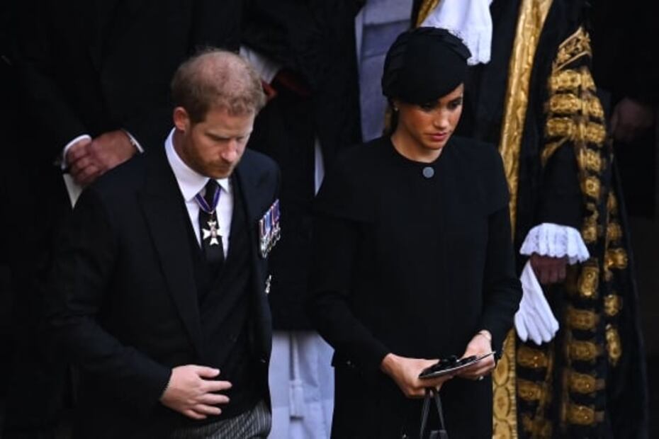 Estas son las joyas que usaron Kate y Meghan en homenaje a Isabel II: broches de la reina y aretes de Lady Di