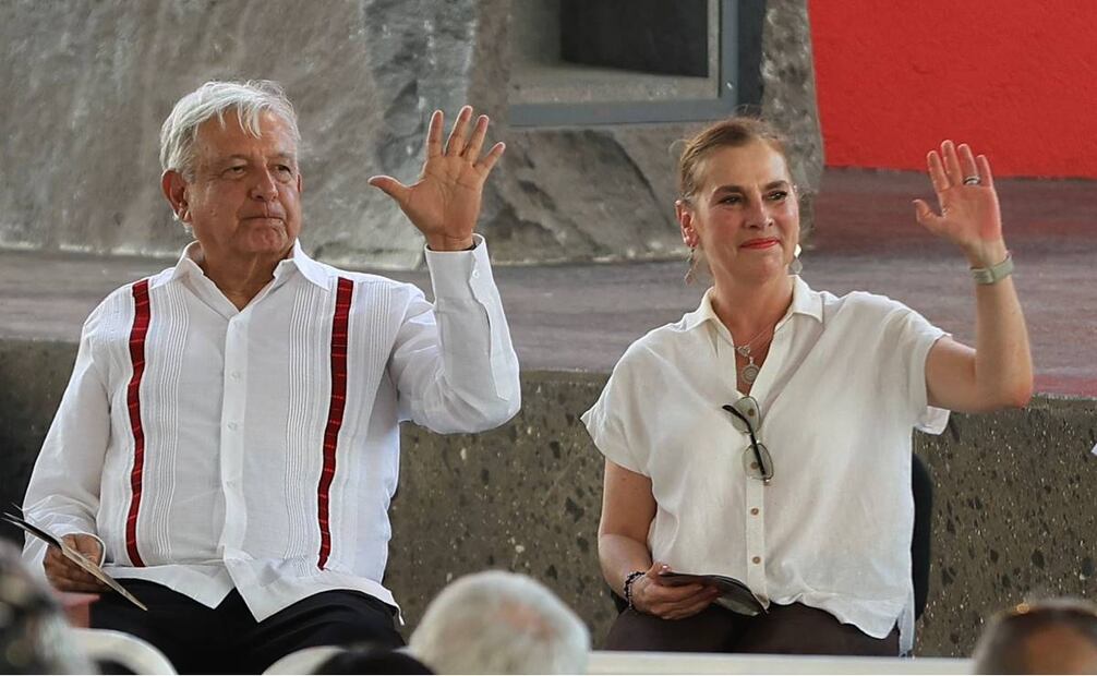 El presidente Andrés Manuel López Obrador encabeza la ceremonia de repatriación de los restos de Catarino Erasmo Garza, insurgente que se levantó en armas contra Porfirio Díaz este 23 de septiembre del 2024. Fotos: Berenice Fregoso / EL UNIVERSAL