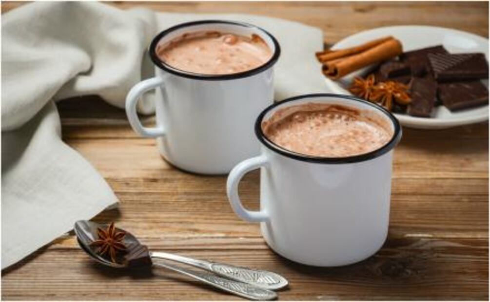 #RECETA Prepara el tradicional atole champurrado y atole de arroz