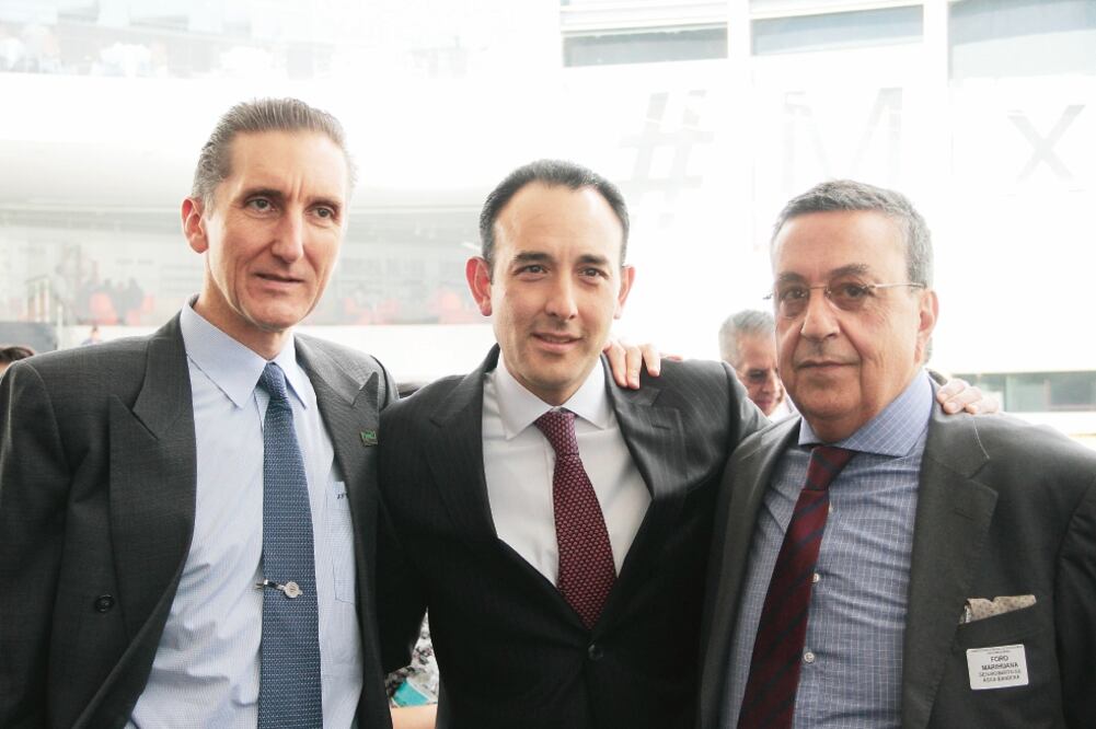 Francisco Torres, dirigente de México Unido contra la Delincuencia, Roberto Gil presidente del Senado y el abogado Fernando Gómez Mont, anunciaron que el próximo jueves el PAN presentará una iniciativa para la marihuana (YADÍN XOLALPA. EL UNIVERSAL)