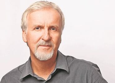 James Cameron hace parada en México antes del Oscar