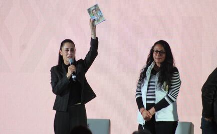 "La lectura es un derecho de los mexicanos": Sheinbaum inaugura Feria del Libro en el Zócalo