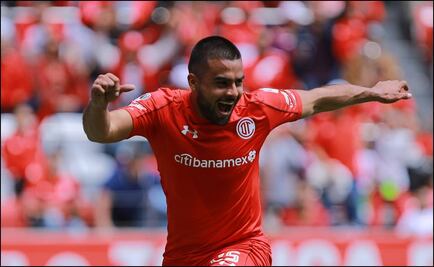 Toluca suma como local ante Gallos