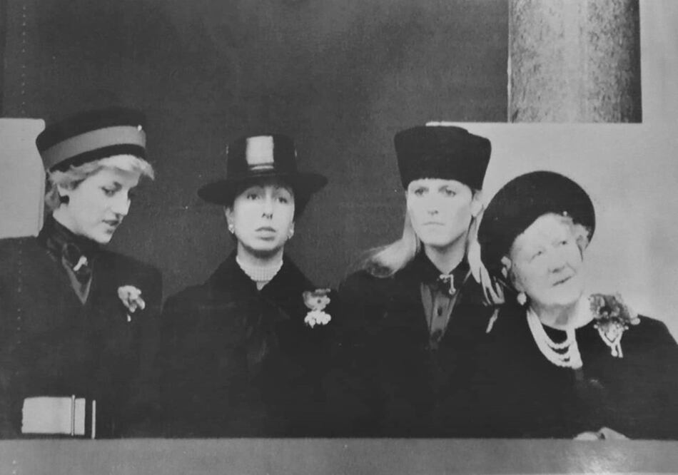 Diana de Gales y sus cuñadas, la princesa real Ana y la duquesa de York Sarah, protagonizaron algunos de los sucesos dentro de la Familia Real Británica por los que la reina Isabel II llamó a 1992 "Año Horrible". AP Photo.