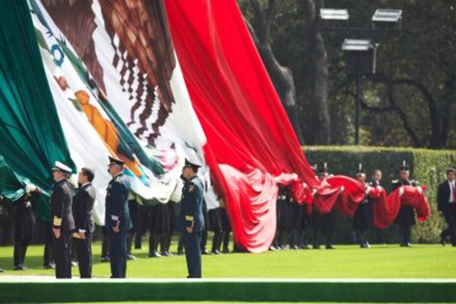 Cuando se celebraba con orgullo el Día de la Bandera. Foto: Archivo / EL UNIVERSAL
