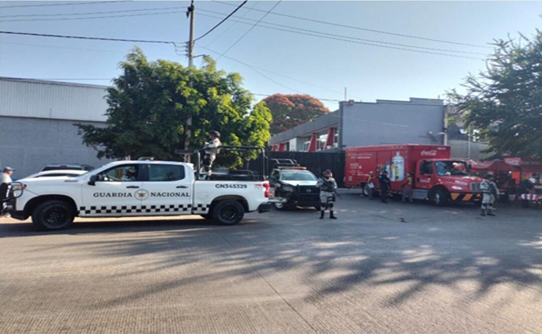 FEMSA Coca-Cola normalizó distribución de sus productos en sur de Morelos. Foto: Especial