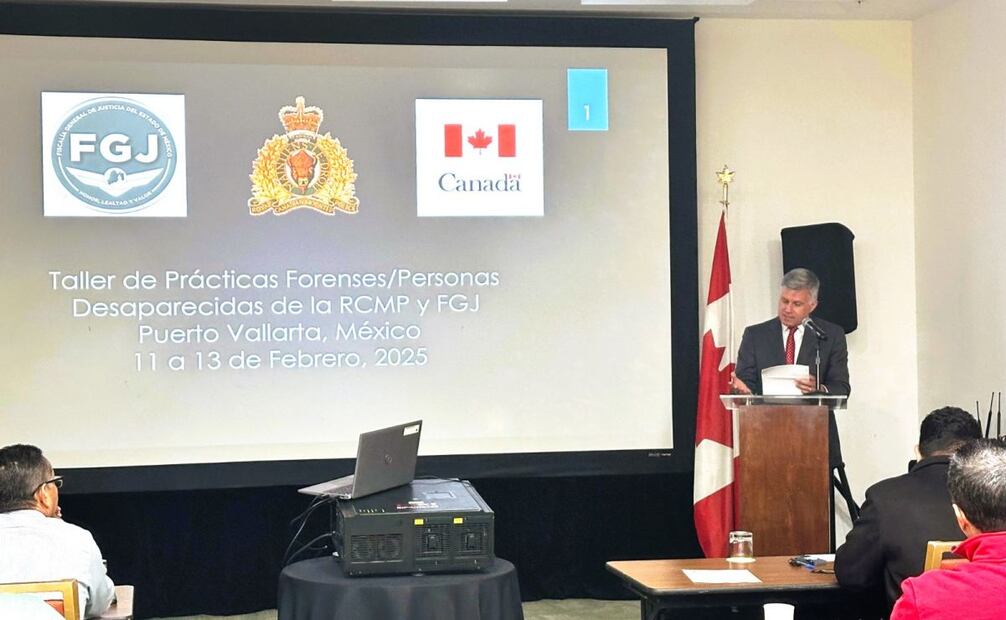 La Policía Montada de Canadá impartió en Puerto Vallarta un taller de manejo forense a integrantes de la Secretaría de Marina. Foto: Especial