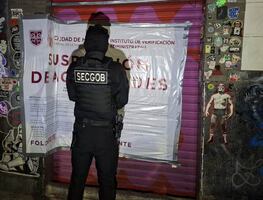 Clausuran 43 chelerías de 6 alcaldías de la CDMX; vendían alcohol de manera ilegal y a menores de edad