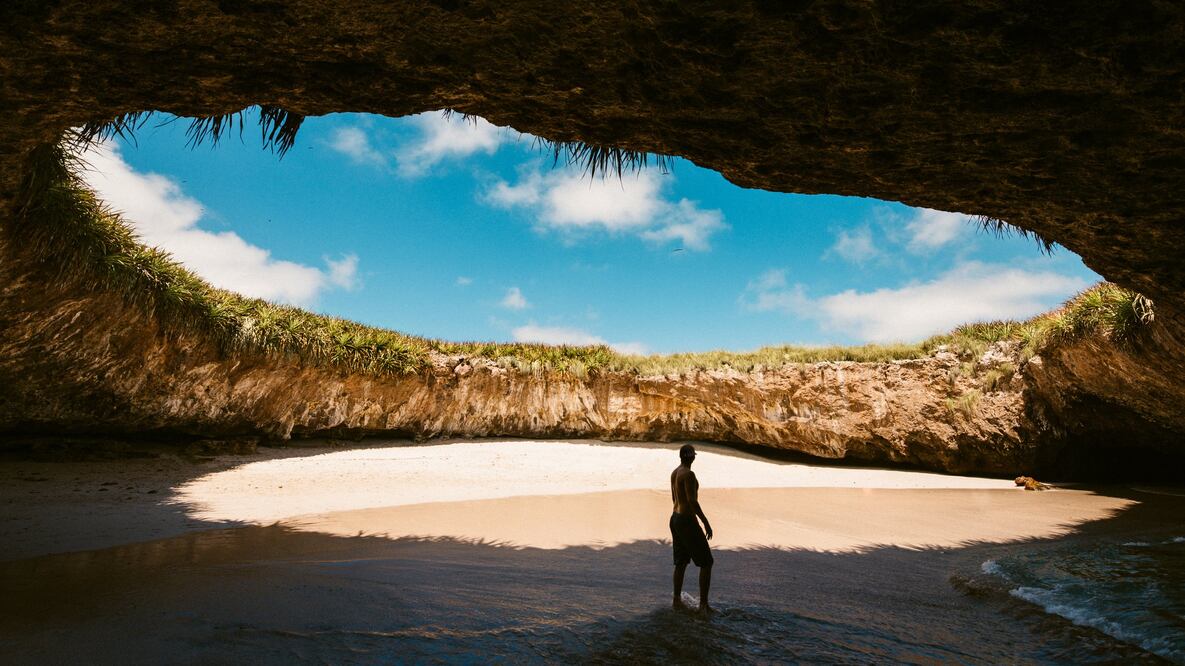 Playa Escondida o la Playa del Amor, en Riviera Nayarit, cerró el acceso a turistas en 2016 para recuperar los arrecifes de coral que habían sido dañados. (Foto: Istock)