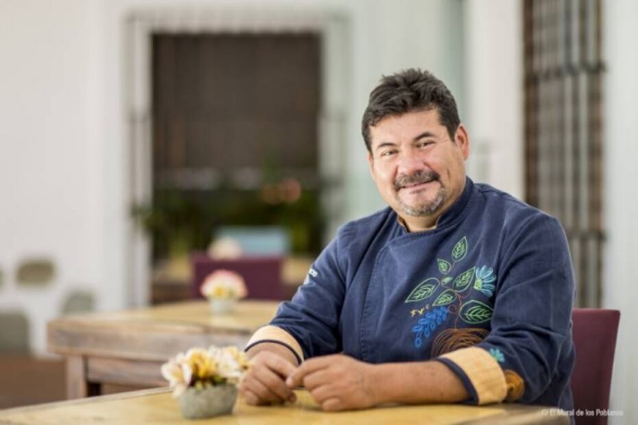 Visita Puebla y disfruta de un delicioso mole de caderas