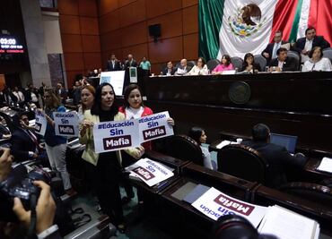 Inician diputados debate de leyes educativas entre gritos y empujones