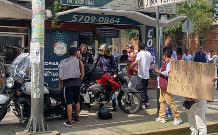 Colectivo feminista bloquea Río de la Loza para exigir investigación por presunto abuso sexual a menor de edad; se registra riña con motociclista