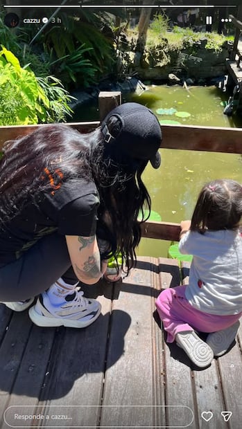 Después de su visita a México, en noviembre 2025, Cazzu está de vuelta en Buenso Aires; ya se reunió con la pequeña Inti.
Foto: Instagram, vía @cazzu
