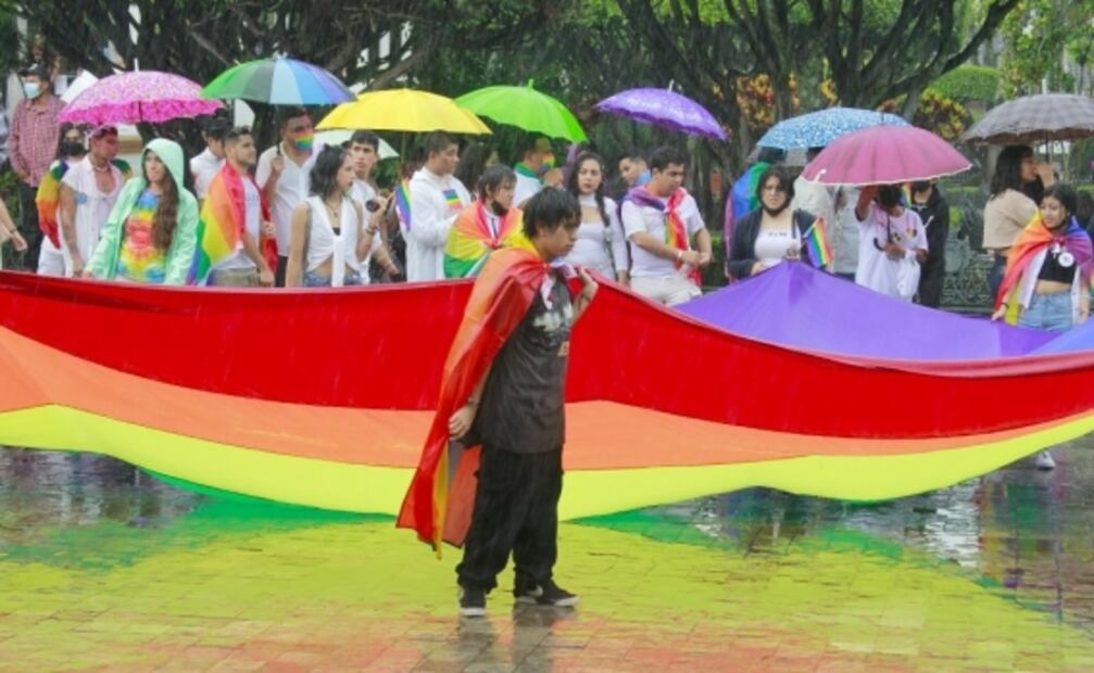 Miles salen a las calles de Chiapas en Marcha del Orgullo LGBTIQ+