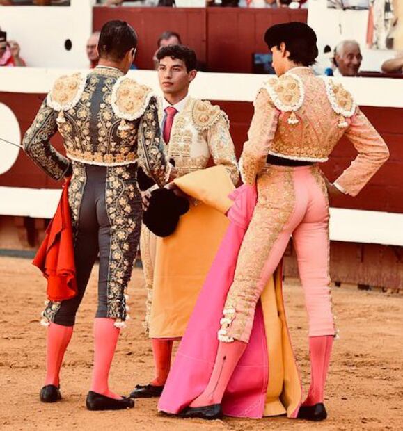 Joselito triunfa en Huesca y Leo Valadez en San Sebastián