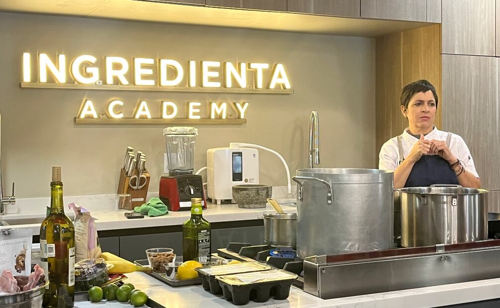 La Chef Pia Quintana en Ingredienta. Foto: Fernanda OH / EL UNIVERSAL