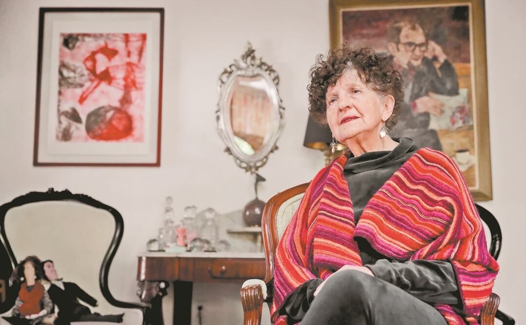 Margo Glantz leerá hoy un fragmento de sus reflexiones introductorias de Una habitación propia en las redes de la AML. Foto: Archivo El Universal