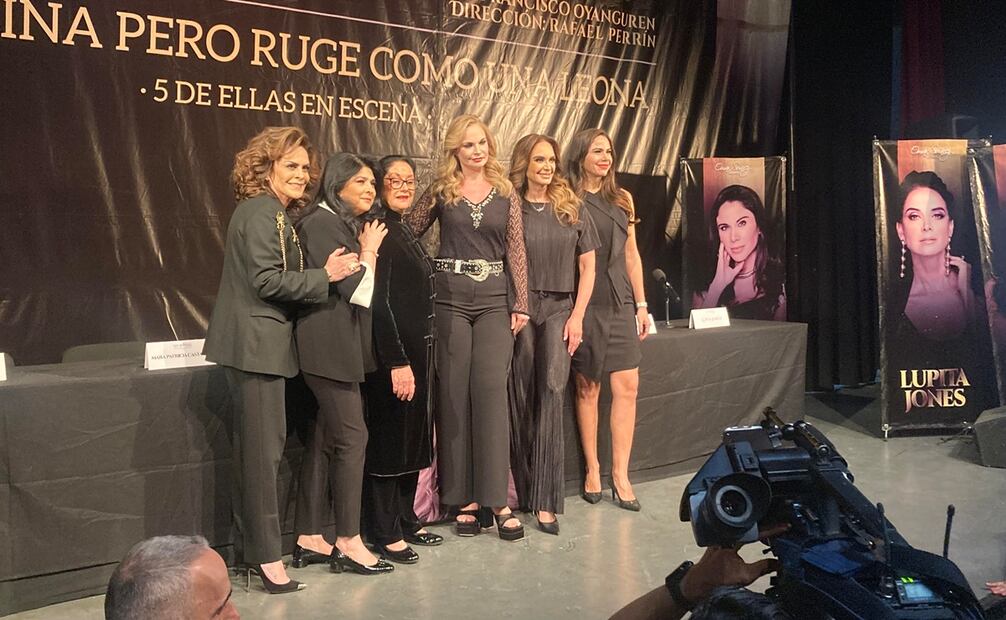 La puesta será protagonizada por Dulce, Victoria Ruffo, Mara Patricia Castañeda, Ana Patricia Rojo, Mara Patricia Castañeda, Lupita Jones y Paola Rojas. Foto: Armando Pereda / EL UNIVERSAL