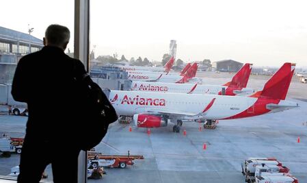Avianca enfrenta multas por 980 mil dólares; SIC determina violaciones a la libre competencia
