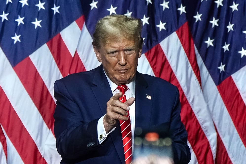 El candidato republicano, Donald Trump, reclamó que su debate con el nuevo candidato demócrata a las elecciones sea en el canal conservador Fox, en lugar de ABC, como estaba programado en septiembre. Foto: AFP/Archivo