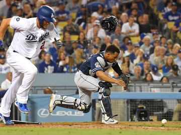 Temblor sorprende a aficionados durante juego entre Dodgers y Padres