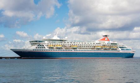 “MS Balmoral”, crucero que recreó viaje del Titanic, vuelve a Cozumel tras 8 años; transporta mil 300 turistas