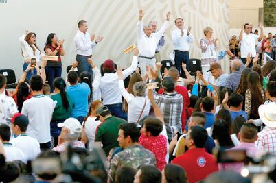 El Presidente visita tierra de "El Chapo"