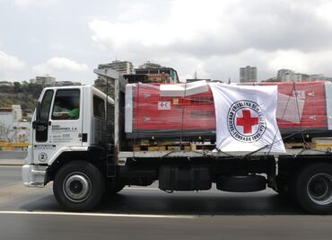 Cruz Roja distribuye ayuda humanitaria a cientos de pacientes en Caracas